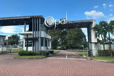 Opal @ Mutiara Mas