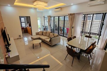 The Canal Garden South, Horizon Hills