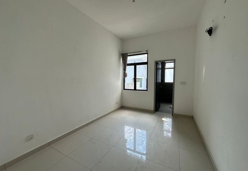 The Canal Garden North, Horizon Hills