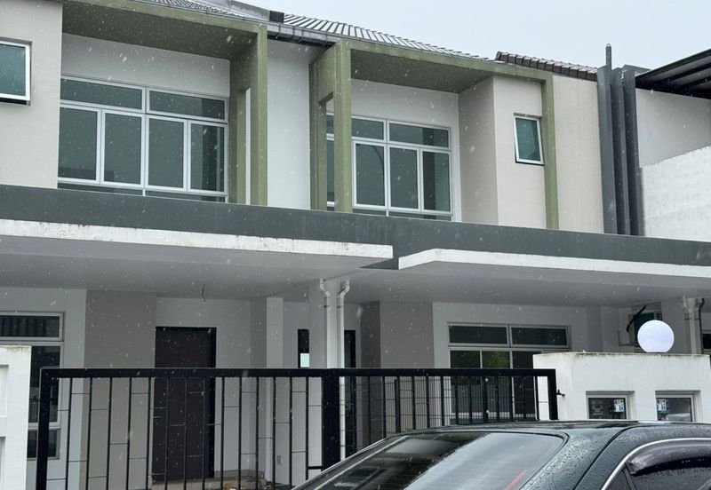 Iconia Garden Residence Precinct B @ Taman Impian Emas