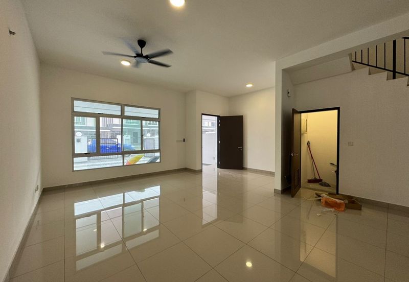 Iconia Garden Residence Precinct B @ Taman Impian Emas