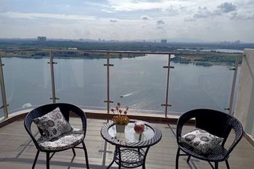 Royal Strand @ Country Garden Danga Bay