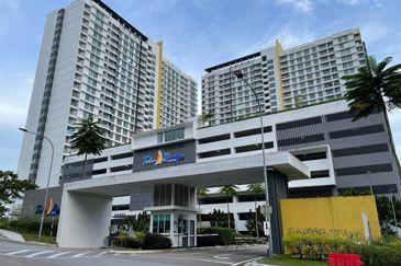 Danga Bay Below Market, 458k Full Loan, Beside Perling & Bukit indah, 20min to Tuas