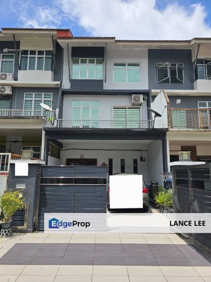 Senai Scientex 2.5storey Below Market , Renovated, Johor, Senai