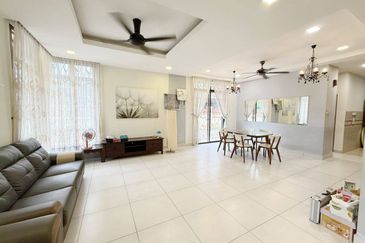 Jalan Seri Austin 6/11