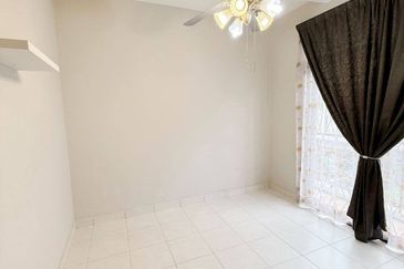 Jalan Seri Austin 6/11