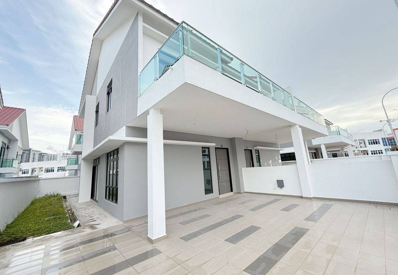 Jalan Mutiara Emas 2