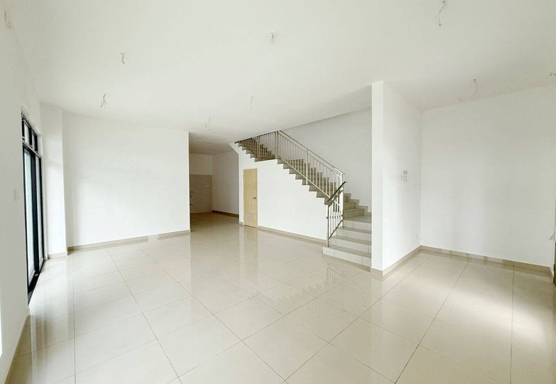 Jalan Mutiara Emas 2