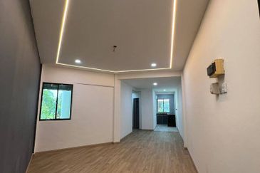 Low Cost Flat|Fully Renovated|Level 1|3B+1B|Freehold|Gelang Patah
