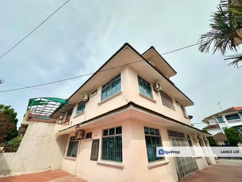 3 Storey Semi-Detached House FOR SALE, Johor, Ulu Tiram