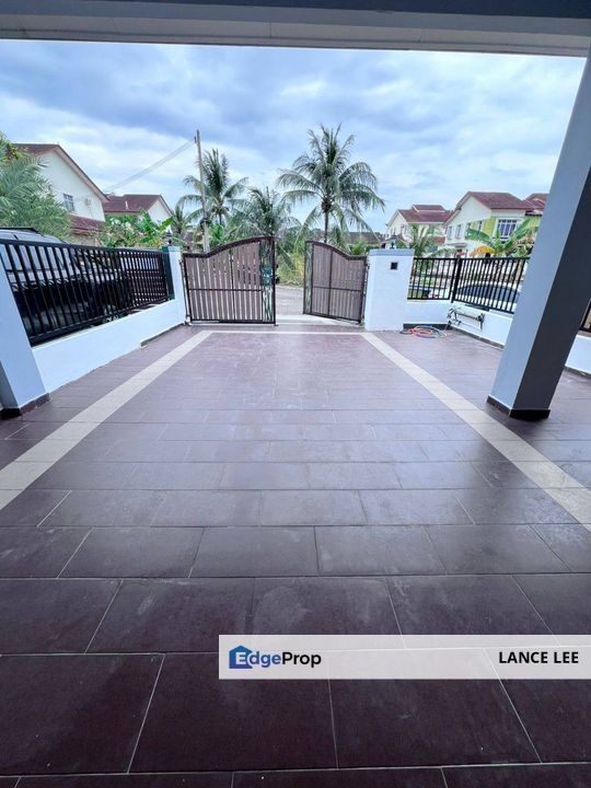 Double storey house for sale , Johor, Skudai