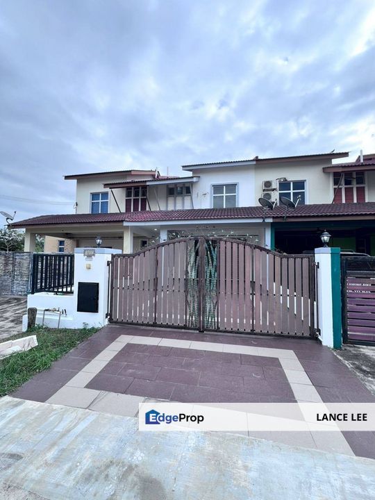 Double storey house for sale , Johor, Skudai