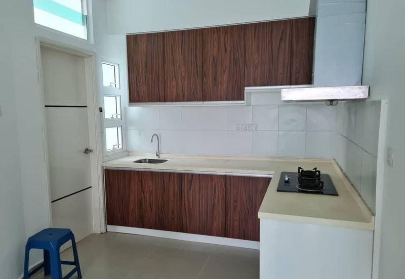 1Medini & Medini Signature