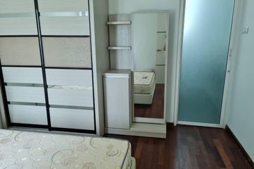 1Medini & Medini Signature