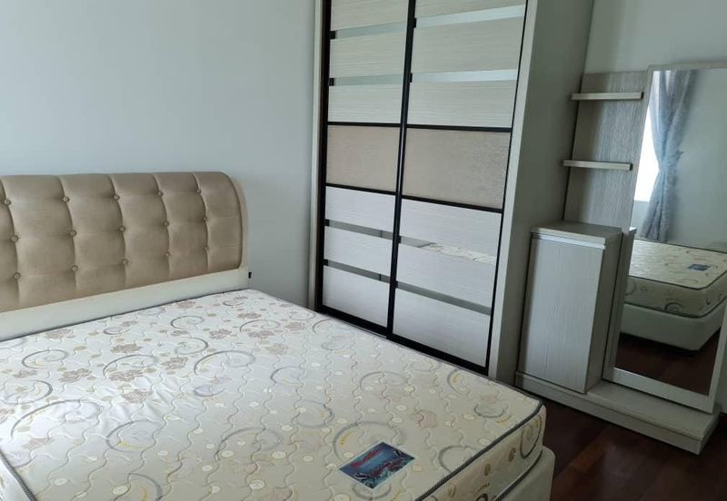 1Medini & Medini Signature