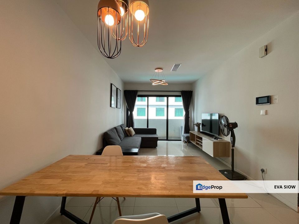 Beautiful Cozy Renovated unit  , Johor, Johor Bahru