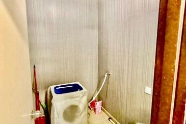 D'Summit Residences @ Kempas Utama