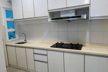 1Medini & Medini Signature