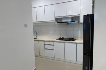 1Medini & Medini Signature