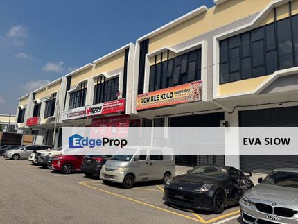 Front and Back with roller shutter , Johor, Johor Bahru