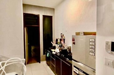 D'Summit Residences @ Kempas Utama