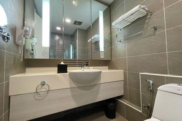 Somerset Puteri Harbour