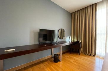 Somerset Puteri Harbour