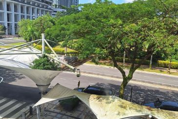 Somerset Puteri Harbour