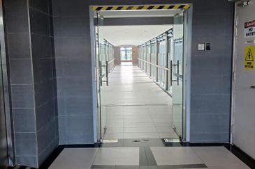 Somerset Puteri Harbour