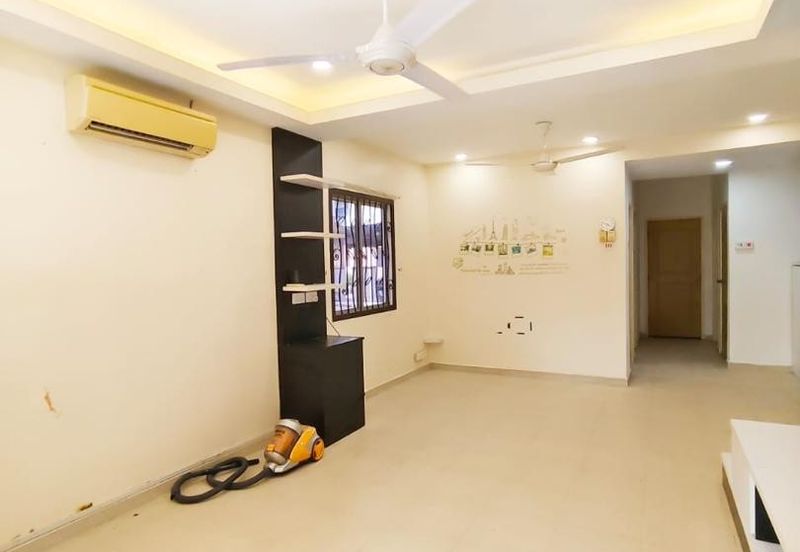 Taman Tampoi Indah II, Villa Ros