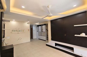 Taman Tampoi Indah II, Villa Ros