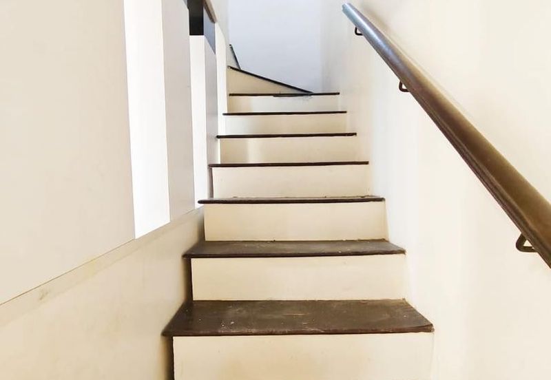 Taman Tampoi Indah II, Villa Ros