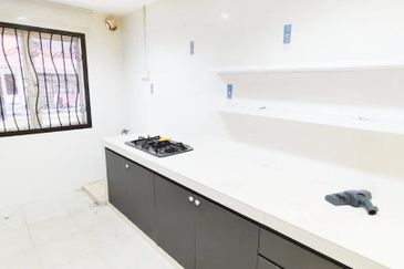 Taman Tampoi Indah II, Villa Ros