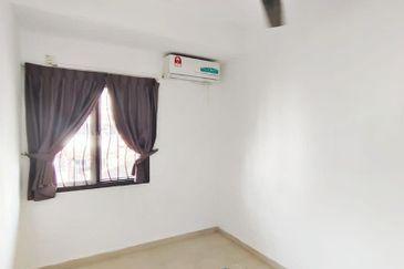 Taman Tampoi Indah II, Villa Ros