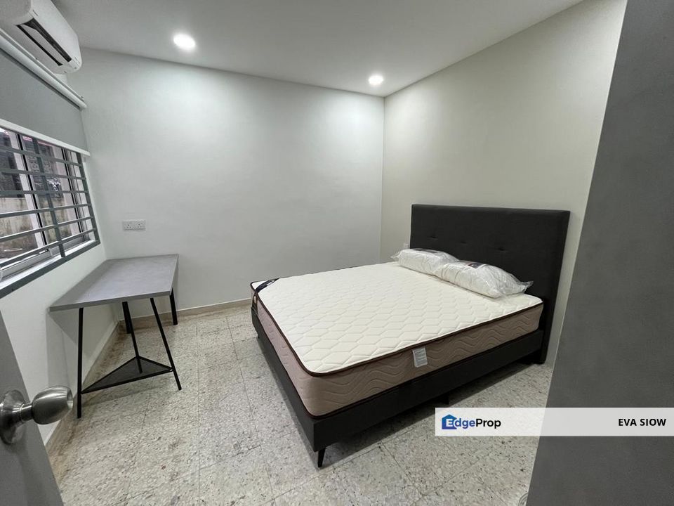 Wadi Hana Double Storey Bungalow, Johor, Johor Bahru