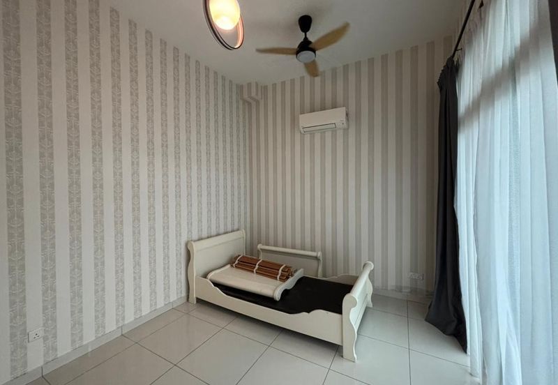 Featherstone @Eco Botanic