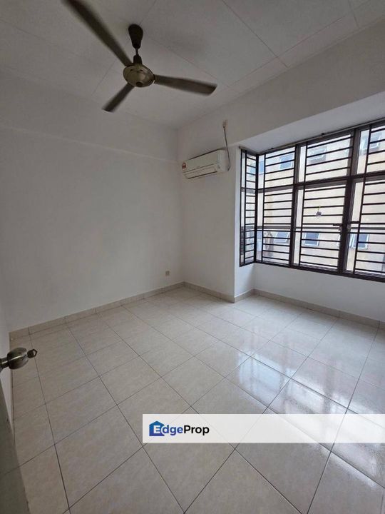  Taman Nusa Bestari Shoplot Apartment, Johor, Johor Bahru