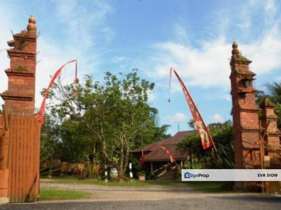 Seelong Senai Resort Business with Land Together Commercial Land, Johor, Senai