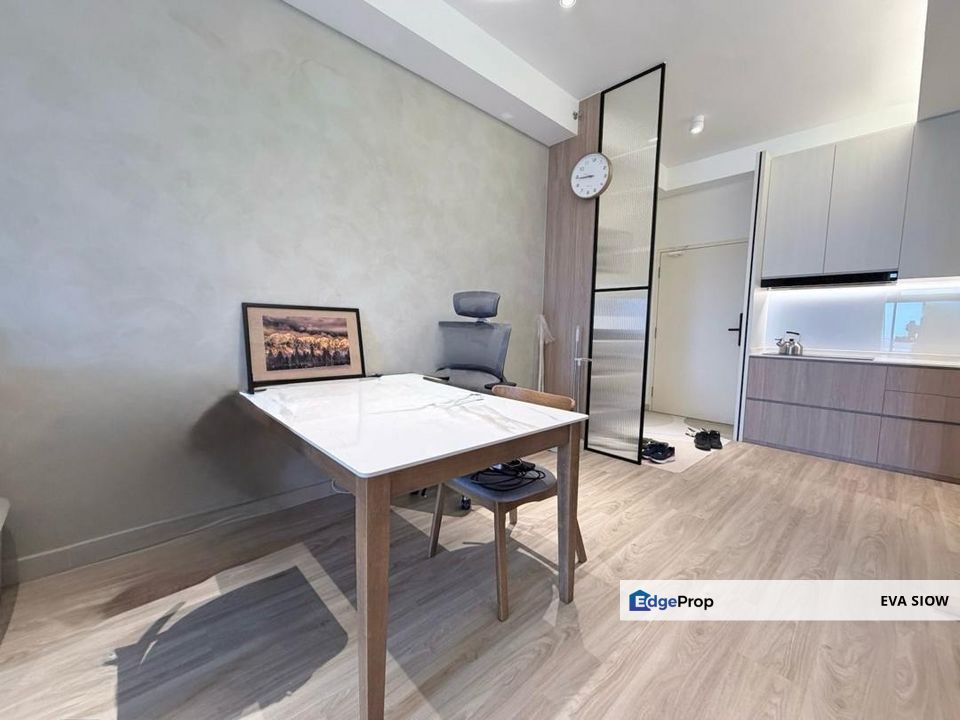 Meridian 2 @ Medini 2 Bedrooms High Floor Fully Furnished, Johor, 