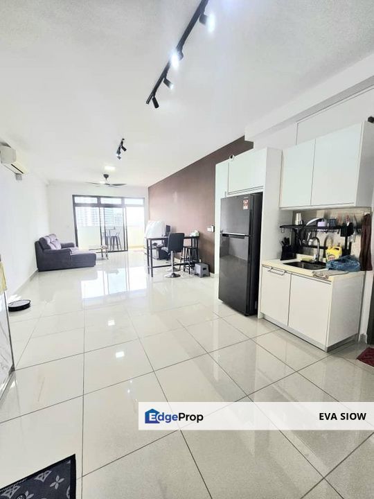 Meridin Medini Two Bedrooms Furnished, Johor, 