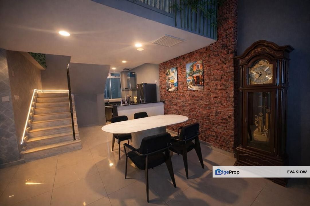 Anjung Seri Residence Three Bedrooms Fully Furnished, Johor, Masai