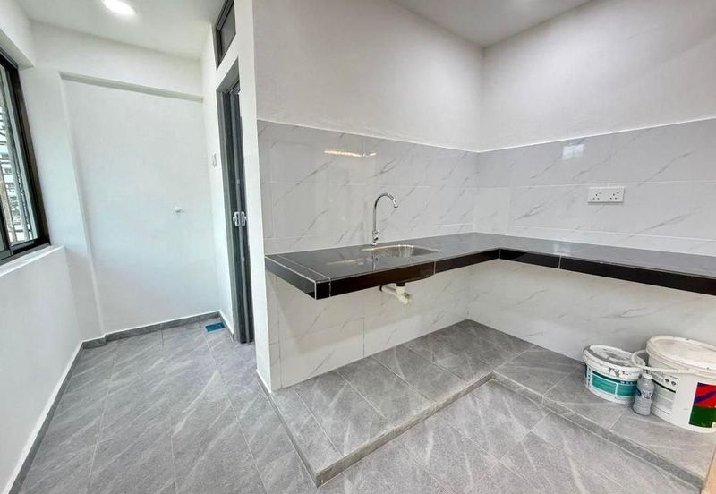 Taman Pulai Utama Flat