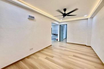 Taman Pulai Utama Flat