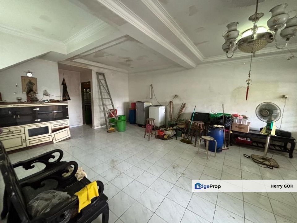 Taman Universiti Double Storey Terrace  20x70, Johor, Skudai