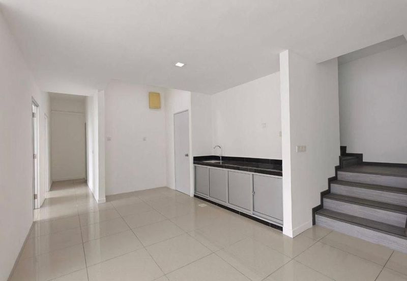 Dedaun Hijau (Greenfield Regency)