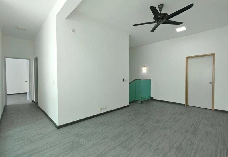 Dedaun Hijau (Greenfield Regency)