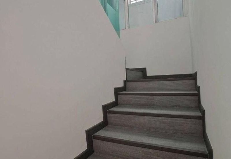 Dedaun Hijau (Greenfield Regency)