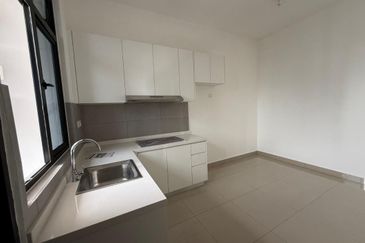 Meldrum Heights Serviced Apartment  891 sqft