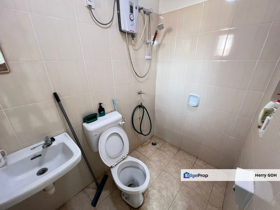 For Sale Taman Tropika Kulai Single Storey | 3R2B | 22x70, Johor, Kulai