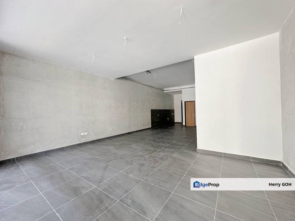 For Sale D’Art Hills Residence @ Taman Bukit Seni | 3STH | 5R4B | 20x70 | 2776 sqft, Johor, Kulai